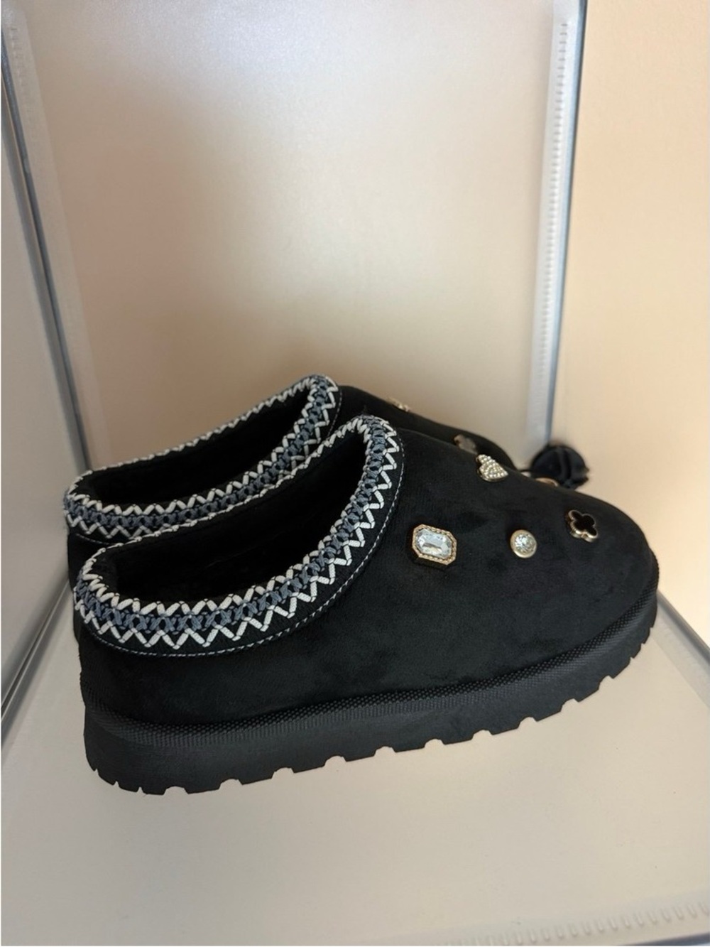 Top Moda Women's Studded Charm Platform Mule Slippers Black Size 6